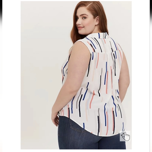 Torrid Madison Georgette Button Up Tank - Picture 3 of 4
